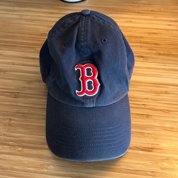 MLB Accessories Boston Redsox Distressed The Franchise Fitted Hat